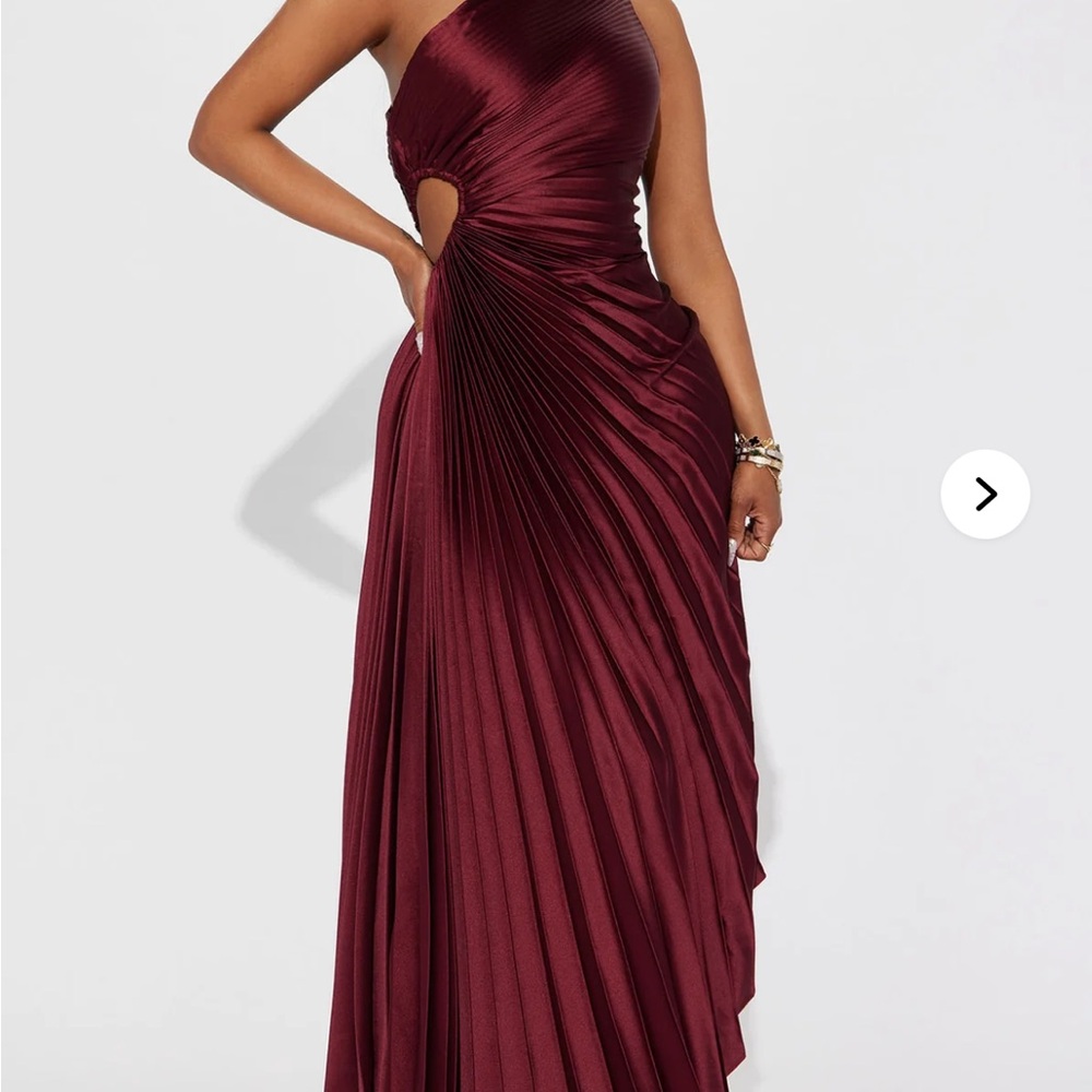 Fashion Nova Red Asymmetrical One Shoulder Gown